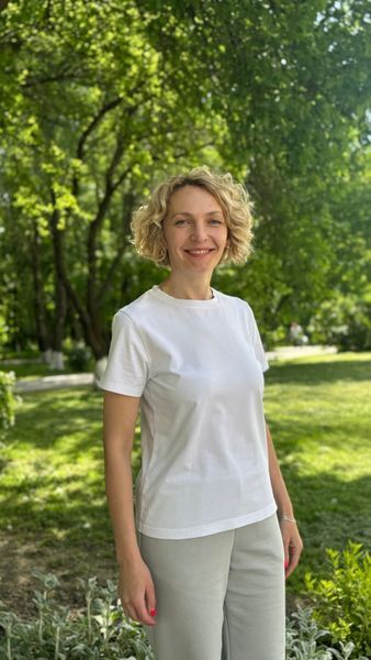Футболка жіноча СТАНДАРТ чорна S 905-ч фото